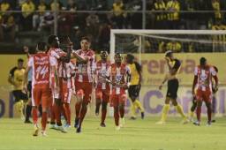 Cayó y lo hizo feo: Real España pierde su invicto con Héctor Vargas tras ser goleados ante Vida en el Excélsior