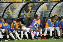 El defensor Henry Figueroa entró de cambio tras la lesión de Emilio, marcó el autogol y Pinto lo sacó de cambio. Fue el que más lloró tras la eliminación. Foto Agencia