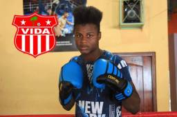 Carlos Güity (22) busca su sueño de jugar en la Liga Nacional de Honduras.