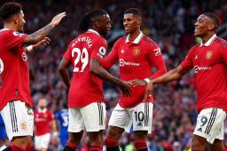 Un exjugador del Manchester United casi pierde un dedo lavando los platos