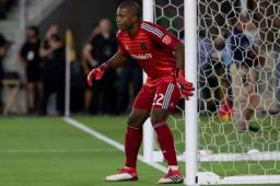 El portero Luis 'Buba' López iniciará pretemporada con Real España mientras se define su futuro.