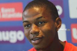 Julián Martínez hizo su debut oficial con el Olimpia y sueña con poder ser parte de la Selección Sub-20 en el Mundial. (Fotos: Alex Pérez).