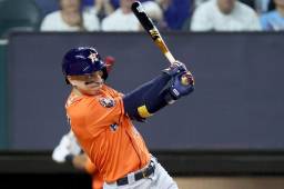 ¡Batazo de dos carreras! Mauricio Dubón se luce con un doble para los Astros contra el campeón de la MLB