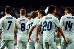 Los jugadores del Real Madrid celebrando el triunfo ante el Sevilla.