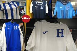 Muchos vieron ayer las nuevas camisetas de la selección nacional en digital, pero aquí te presentamos cómo se ven ya en la tienda y a la venta.