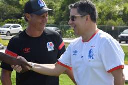 Presidente del Olimpia visita la plantilla previo al viaje a El Salvador para enfrentar al FAS por la Copa Centroamericana