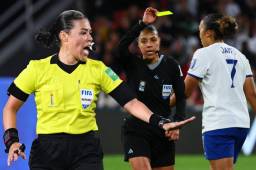 Concacaf tuvo que designarle a Melissa Pastrana partidos de tercera categoría en Estados Unidos para así poder ser electa para el Mundial Femenino 2023, pues en Honduras no era tomada en cuenta.