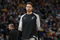Pau Gasol vive uno de sus peores momentos en su carrera en la NBA con la camisa de los Spurs.