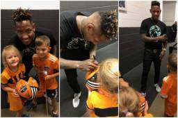 Quioto cuando compartía con la pequeña luego del partido del Houston Dynamo.