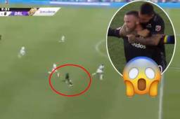 El delantero inglés Wayne Rooney impresionó a todos con este espectacular golazo de larga distancia.