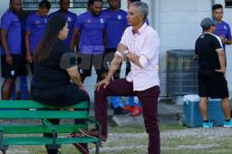 Horacio Londoño le tocó presenciar el juego desde las gradas del Excélsior. Foto Neptalí Romero.
