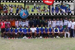 El plantel del París FC posó para el lente de diario Diez previo a uno de sus entrenamientos de preparación para su debut en Liga de Ascenso. Fotos Delmer Martínez
