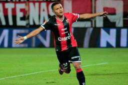 Roger Rojas acaba de anotar su décimo gol con la Liga en Costa Rica.