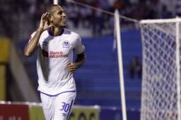 Eddie Hernández se va del Olimpia con el título bajo el brazo y anotando seis goles en 13 juegos.