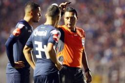 Walter Alexander López es un árbitro de fútbol guatemalteco internacional FIFA desde el año 2006.