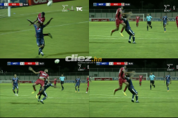 Iván “Chino” López cayó en el área rival tras presunta falta, pero el central del partido no pitó penal a favor del ciclón azul.