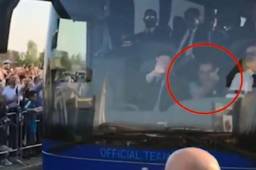 Maurizio Sarri realizó un gesto obsceno a los aficionados de la Juventus.