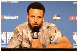 La estrella de los Golden State Warriors Stephen Curry destacó el buen trabajo que realizaron los Raptors de Toronto.