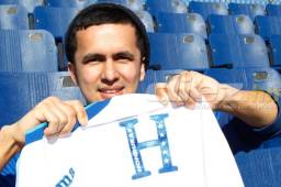 La especialidad de Bryant O´neal es hacer sushi