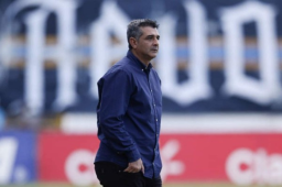 Diego Vázquez, técnico del Motagua lamentó el penal que le marcó el árbitro Nelson Salgado en el duelo de repechajes ante el Platense.