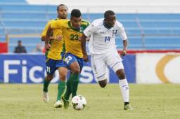 Honduras y Guayana Francesa buscarán este martes desempatar la serie que está igualada a un triunfo por bando. Foto DIEZ
