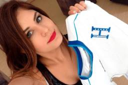 La periodista venezolana, Carolina Padrón mandó un mensaje felicitando a la selección de Honduras.