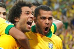 Marcelo y Dani Alves en la Copa Confederaciones del 2013.