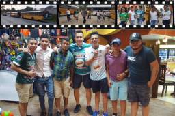 En familia, así viajaron los seguidores del Platense a Tocoa para apoyar a su equipo en este partido clave por el descenso. Foto Tiki Taka Deportes