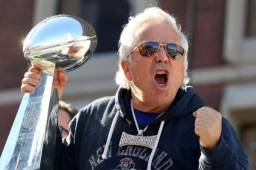 Robert Kraft dueño de los New England Patriots es acusado de prostitución por la policía de Jupiter, estado de Florida.