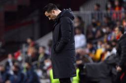 Xavi cree que su equipo debió salir con la victoria en la ida de los octavos de final de la Europa League.