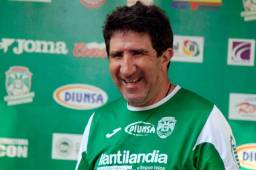 El entrenador del Marathón, Héctor Vargas, no le respondió a Héctor Castellanos quien lo acusó de mandar a golpear a los rivales. Foto Moisés Valenzuela