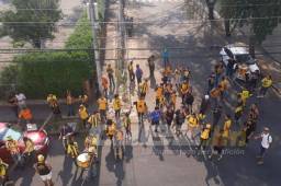Los aficionados del Real España llegaron a las afueras del estadio Morazán.