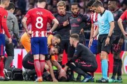Laurent Koscielny de 32 años se ha retirado gravemente lesionado del Wanda Metropolitano.