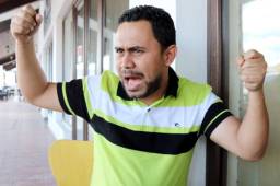 El famoso personaje cómico de la televisión hondureño revela lo difícil que pasó en su infancia y como pasó de jalar cables a ser productor en Televicentro.