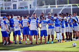 Honduras entrenará hoy en Houston para luego partir hacia Arizona y estar en tierra de la batalla del próximo sábado.