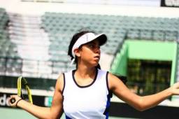 La joven hondureña ya destaca internacionalmente tanto en sus estudios como en el deporte.