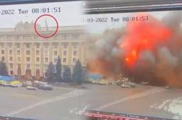 El impactante video de un misil ruso explotando en uno de los edificios de Járkov, la segunda ciudad más grande de Ucrania