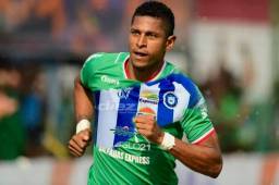 El veterano Carlo Costly puede convertirse en nuevo fichaje con Victoria: “Tiene muchos deseos de venir y retirarse”