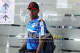 Carlo Costly viajo este día con el Olimpia para enfrentar al Alianza de El Salvador.