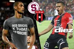 Jerry Bengtson y Roger Rojas chocan mañana en el estadio Ricardo Saprissa en San José en el clásico Saprissa-Alajuelense.