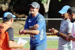 El entrenador del Motagua, Diego Vázquez, no quiere hablar de bicampeonato y se enfoca en seguir con la misma rutina del torneo anterior. Foto Ronal Aceituno
