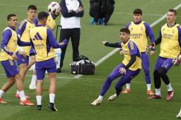 Real Madrid no contará con dos de sus titulares para enfrentar a Real Sociedad; su misión es llegar ante Bayern Múnich.