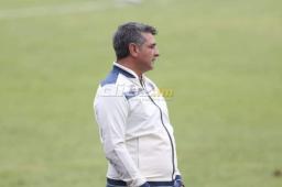 Diego Vázquez no ocultó el dolor que le causó el empate en el último minuto ante el Real de Minas en el estadio Nacional. (Foto David Romero)