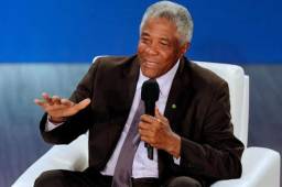 El colombiano Francisco 'Pacho' Maturana arribará a San Pedro Sula para impartir una conferencia a entrenadores hondureños.