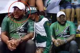 Desgarrador: Aficionado del Platense rompe en llanto desde las gradas previo al último juego del Tiburón en Liga Nacional