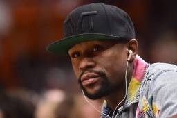 El boxeador estadounidense Floyd Mayweather tiene un lado humado que muy pocas personas conocían.