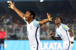 Rhian Brewster celebrando el tercer tanto ante Brasil.