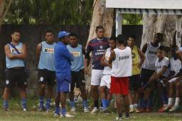 Victoria terminará el campeonato bajo el mando de 'Teddy' Lozano y Carlos Escobar en la dirección técnica.