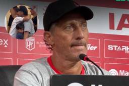 Con tremendo abrazo; así fue la celebración de Pedro Troglio con su familia tras su debut con triunfo en el Instituto