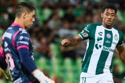 Choco Lozano y Santos Laguna no pudieron en casa ante el Mazatlán y siguen relegados en la Liga MX